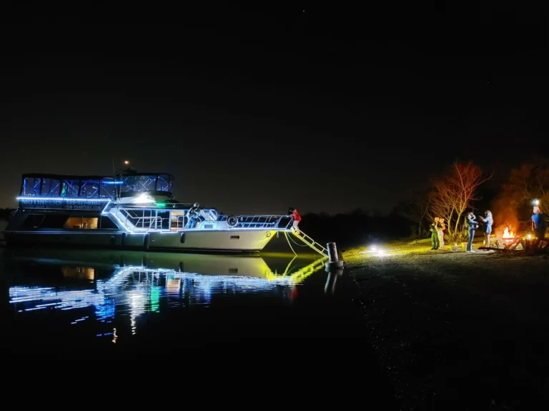 Gypsy Danger Yacht Image