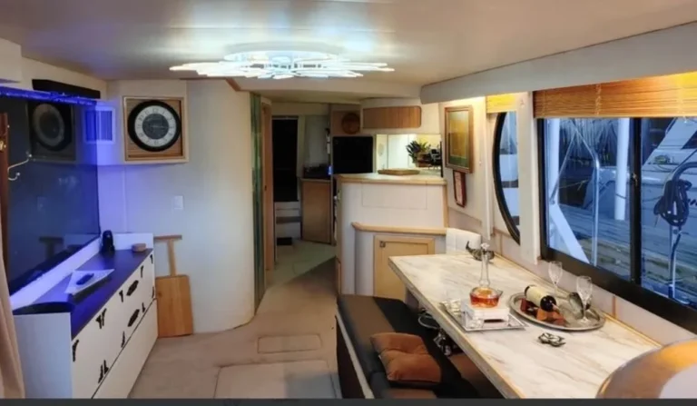 Whiskey Danger Yacht Image